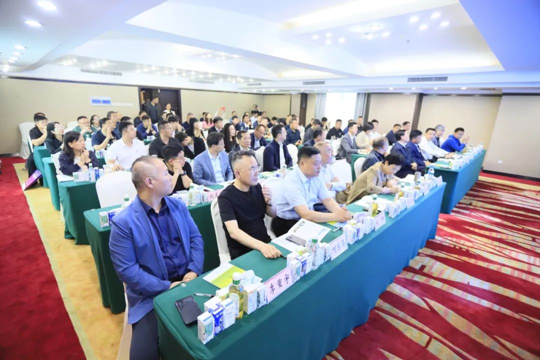 河南省2024國家“學(xué)生飲用奶計劃”推廣工作推進會在鄭州成功舉辦！