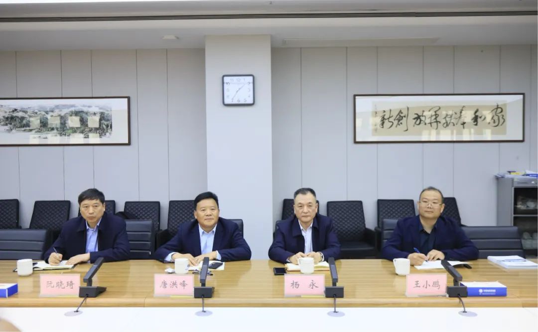 花花牛乳業(yè)集團黨委書記、董事長唐洪峰一行赴中原食品實驗室同中國工程院院士、中原食品實驗室主任任發(fā)政座談交流