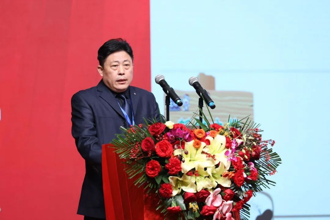 花花牛乳業(yè)30周年暨2024年客戶大會(huì)圓滿召開！