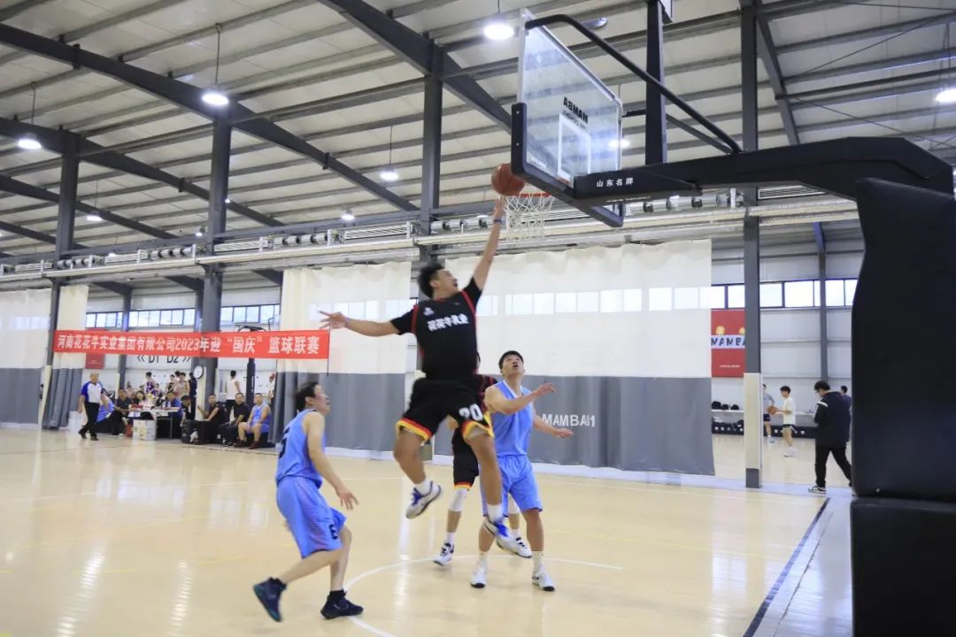 花花牛丨奪冠，奪冠，奪冠！?。∮霉谲姙橹袊?guó)健兒喝彩?。。? style=