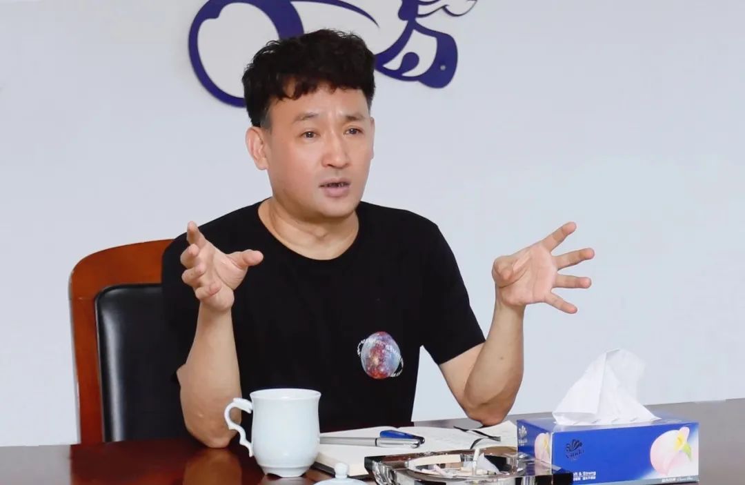 凝心聚力·贏創(chuàng)未來 | 花花牛乳業(yè)集團(tuán)召開營銷、養(yǎng)殖及飼料經(jīng)營工作會議