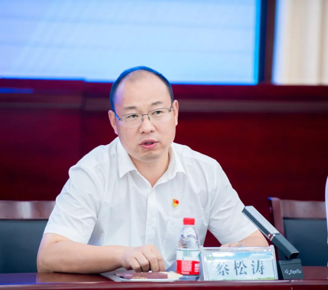 花花牛| 蘭考縣人民政府與蒙牛、花花牛達(dá)成戰(zhàn)略合作 助力河南奶業(yè)高質(zhì)量發(fā)展