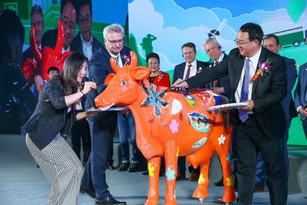 SDDDC走進(jìn)河南，看看花花牛的國(guó)際范兒！