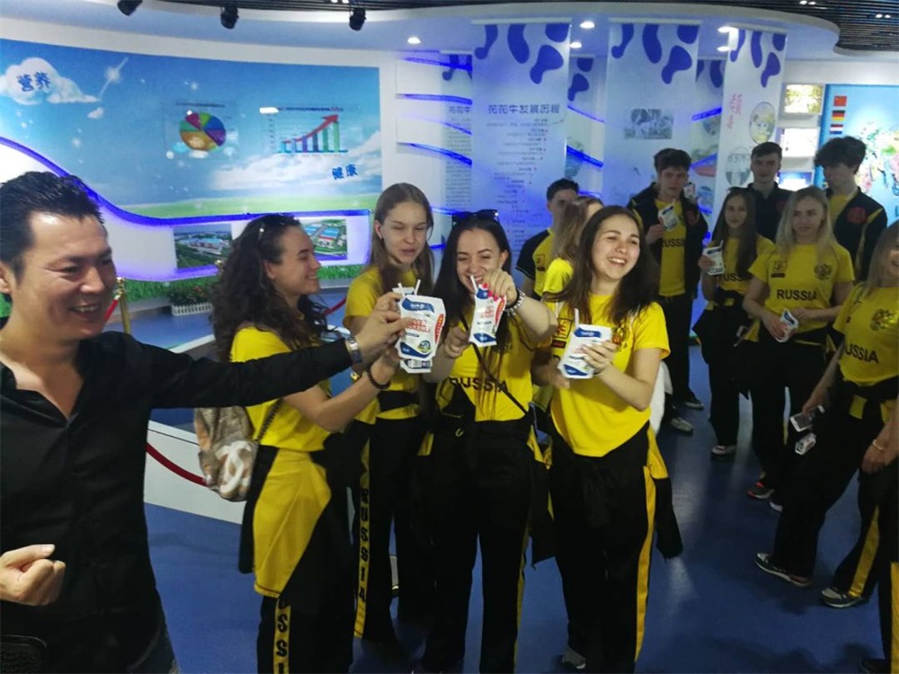 YDC河南中心全國第二屆“藍(lán)月獎(jiǎng)”暨“花花牛杯” 第七屆中俄舞蹈對抗賽五一勞動(dòng)節(jié)開賽