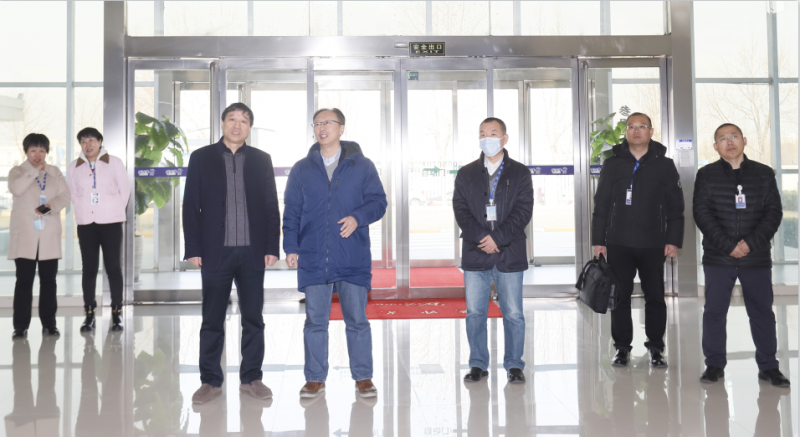 花花牛丨東北農(nóng)大食品學(xué)院院長(zhǎng)、中原食品實(shí)驗(yàn)室首席科學(xué)家姜毓君教授蒞臨花花牛乳業(yè)集團(tuán)調(diào)研